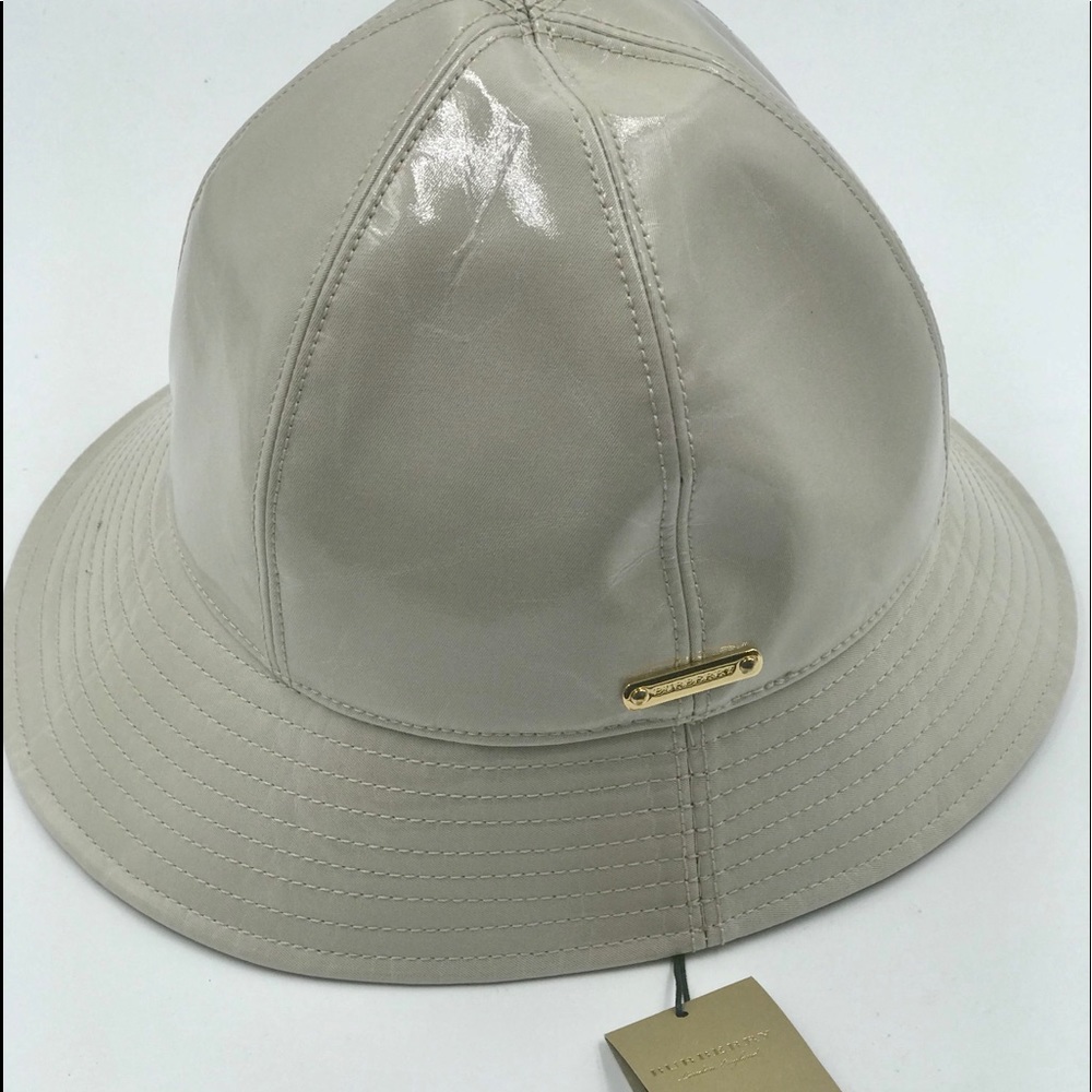NEW with Tags Burberry Brit Woman’s Hat Size: M/L